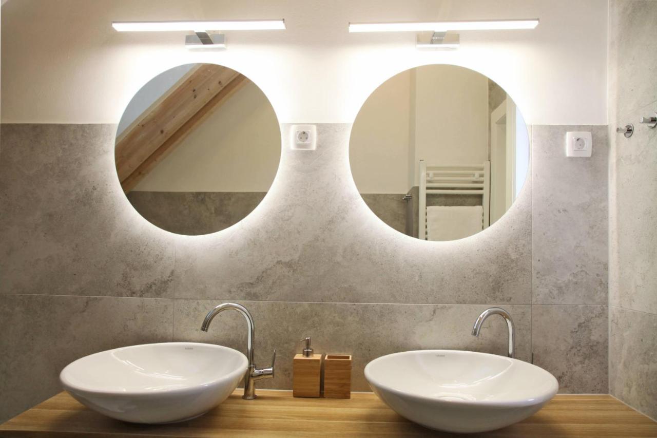 Apartment Jurijana - New 4-Bedroom Triplex With Sauna & Garden 보히니 외부 사진