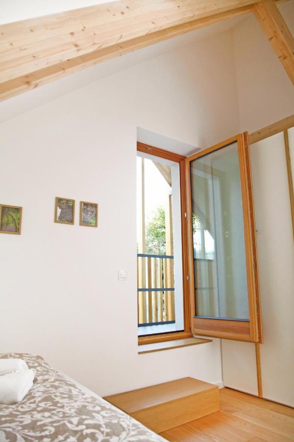 Apartment Jurijana - New 4-Bedroom Triplex With Sauna & Garden 보히니 외부 사진